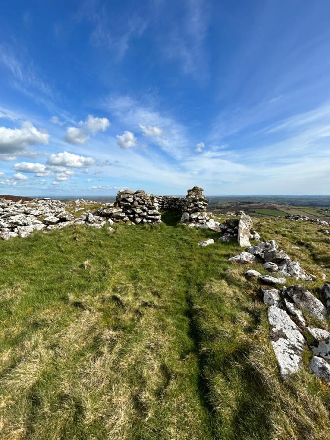 Penrallt-fach Traditional Welsh Pembrokeshire * Mynachlogddu