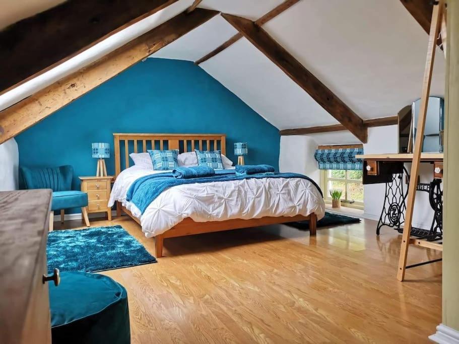 Penrallt-fach Traditional Welsh Pembrokeshire Holiday home *