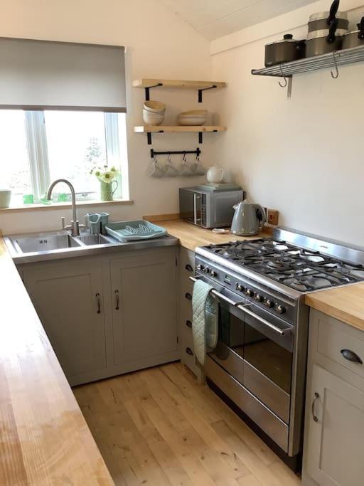 Penrallt-fach Traditional Welsh Pembrokeshire Holiday home